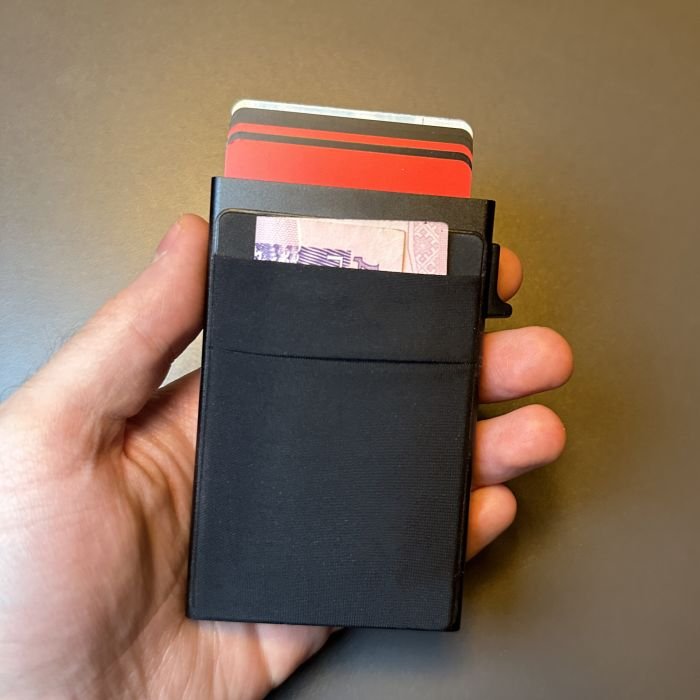 Алюминиевый картхолдер-кошелек для карт и наличных с защитой RFID Черный
