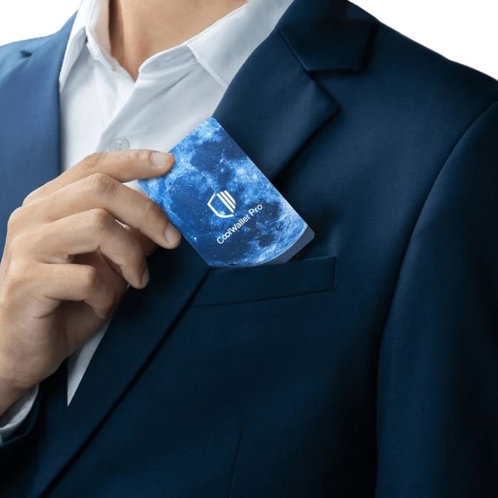 Криптокошелек CoolWallet Pro